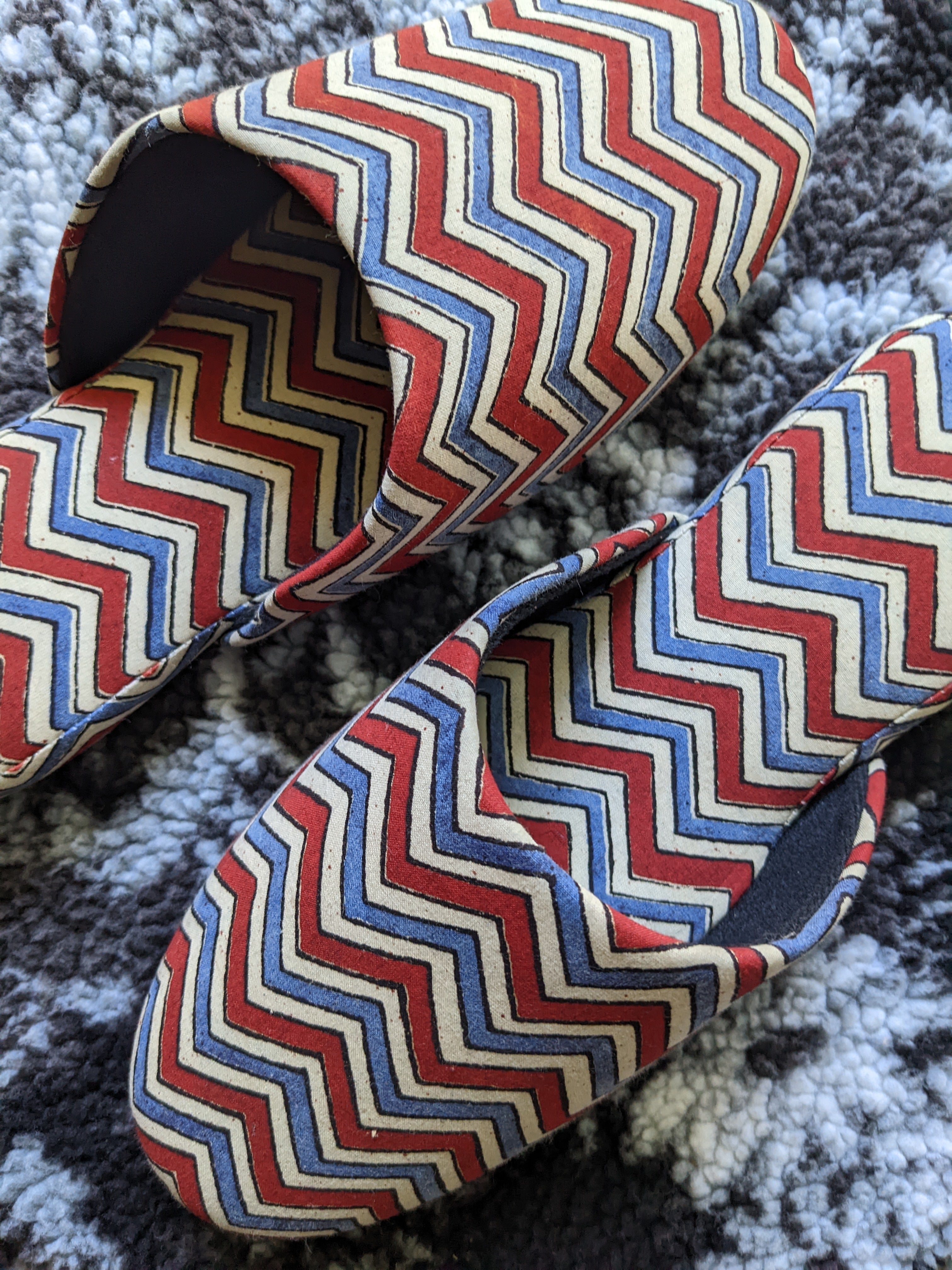 Large Block Printing Flowers Mix Slippers