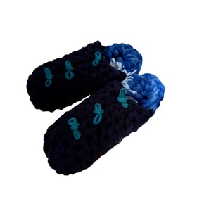 Knit up-cycle slippers