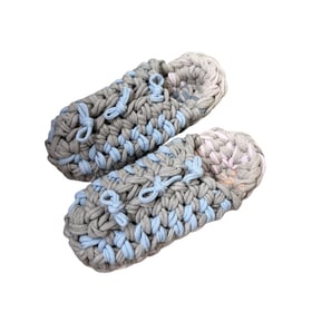 Knit up-cycle slippers